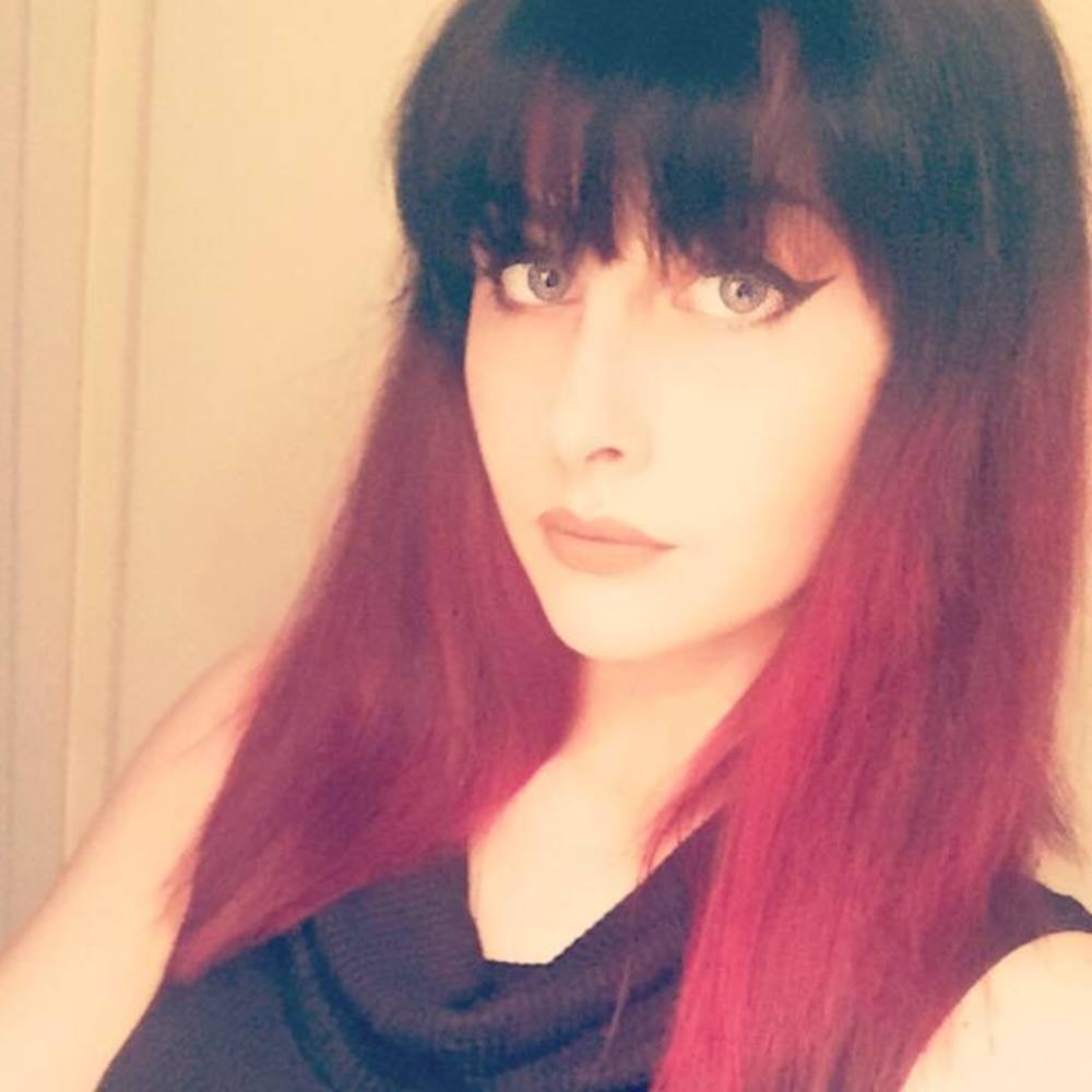 Meet your Posher, Holly